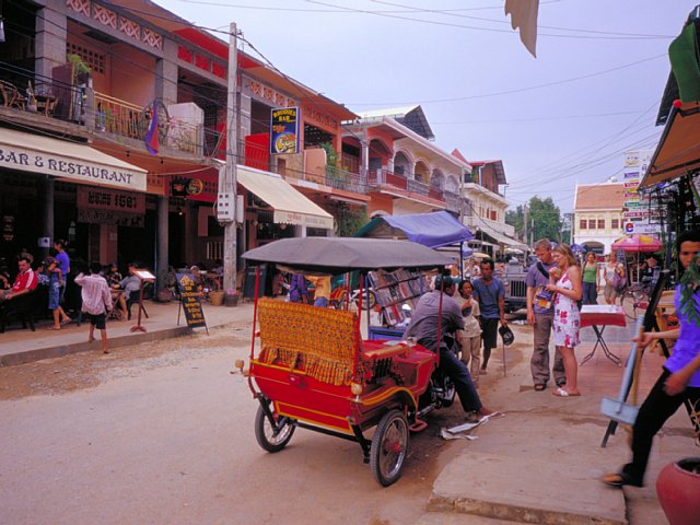 56-11 93 Street, Phnom Penh, Cambodia, May 2004/ Bessa R Snapshot Scopar 25mm Kodak EBX