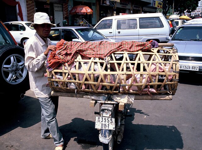 56-5 93 Street, Phnom Penh, Cambodia, March 2004/ Bessa R Snapshot Scopar 25mm Kodak EBX
