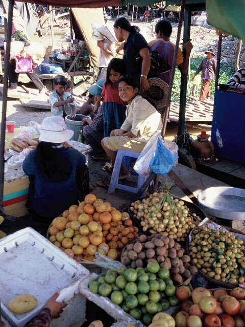 56-7 93 Street, Phnom Penh, Cambodia, March 2004/ Bessa R Snapshot Scopar 25mm Kodak EBX