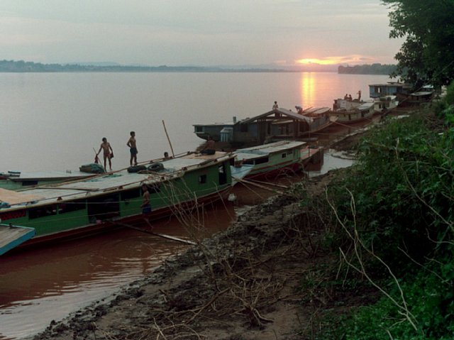 23-11 Vientiane, Lao PDR, 1989/ Pentax MX Takmar 50mm Kodak Negative Film GB200
