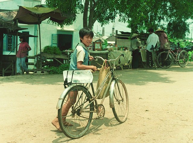 39-8 Ho Chi Minh City, Vietnam, 1991/ Pentax MX Takmar 50mm Fuji HG100