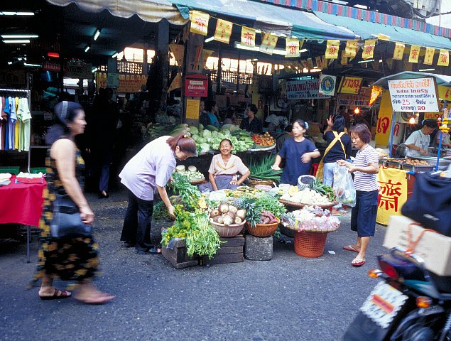 4-5 Bangkok, Thailand, December 2002/ Bessa R 25mm Kodak EBX