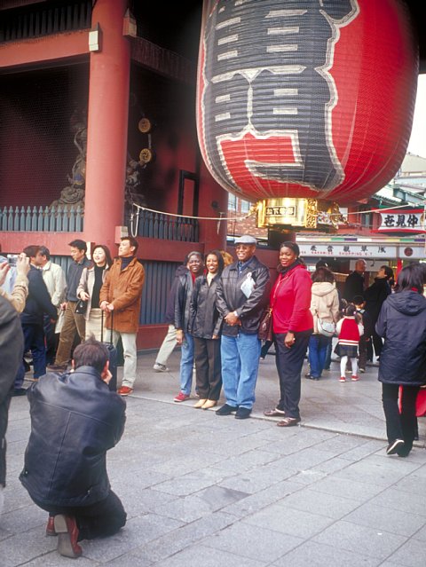 44-9 Asakusa, Tokyo, December 2003/ Leica Minilux 40mm Kodak E100VS
